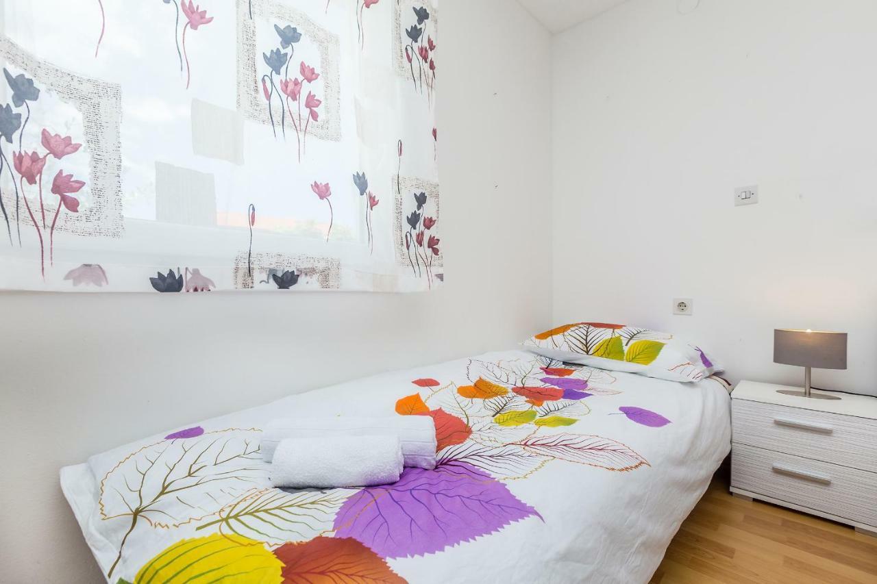 Holiday House Kai With Private Pool Pinezići المظهر الخارجي الصورة