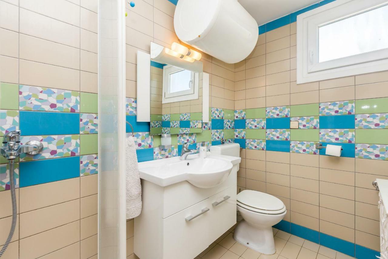 Holiday House Kai With Private Pool Pinezići المظهر الخارجي الصورة